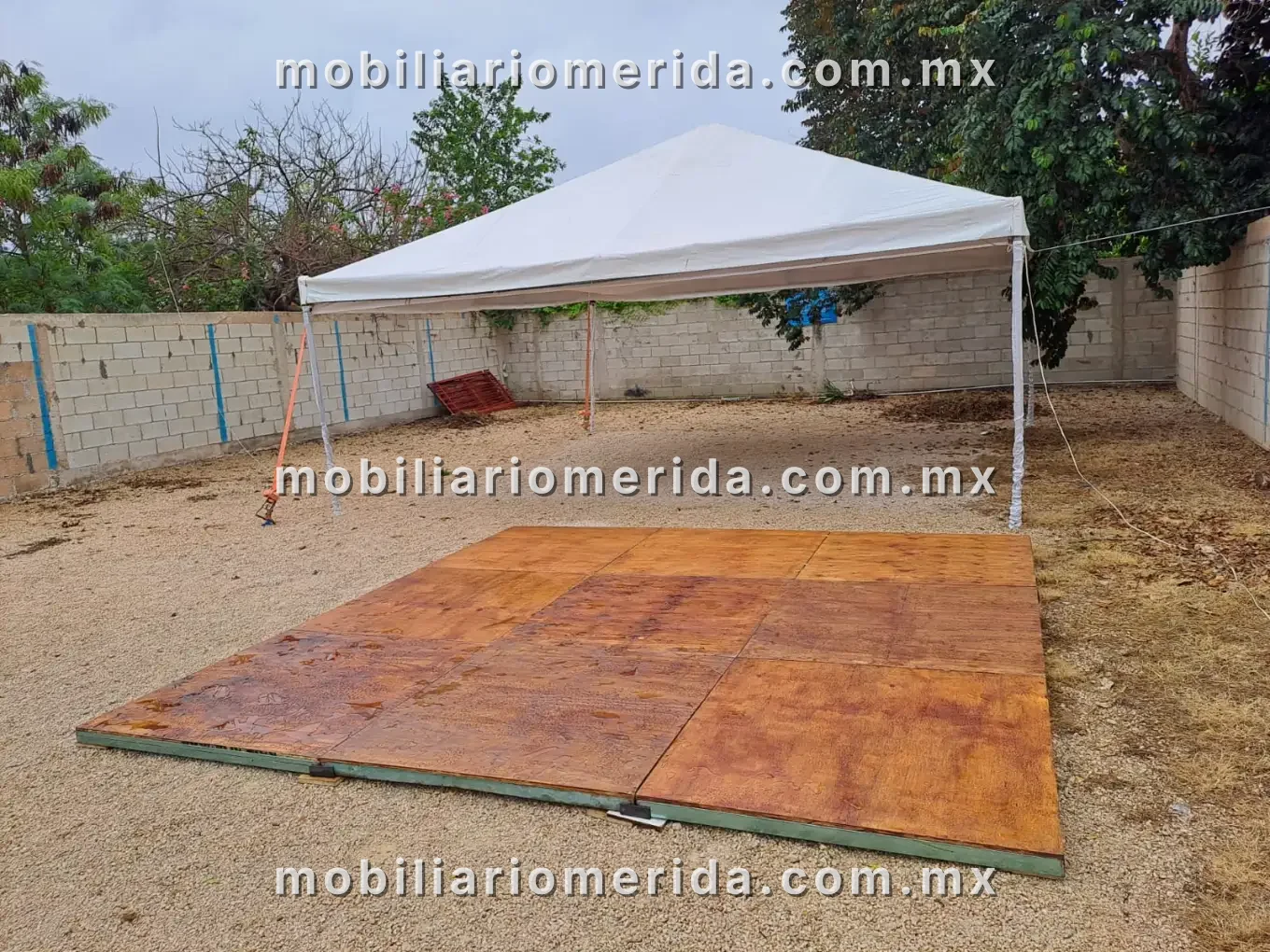 Renta de carpa cuatro aguas y tarima, Carpas en Mérida